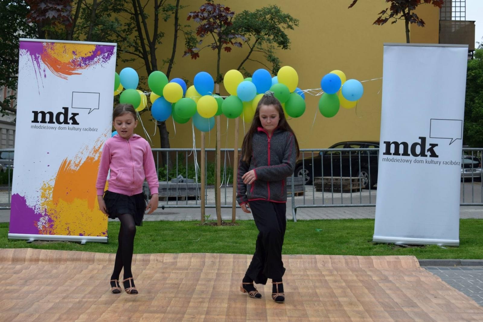 Zdjęcie w galerii na portalu naszraciborz.pl: MDK i Przyjaciele - spontaniczna impreza na Dzień Dziecka [FOTO] wiadomości z regionu