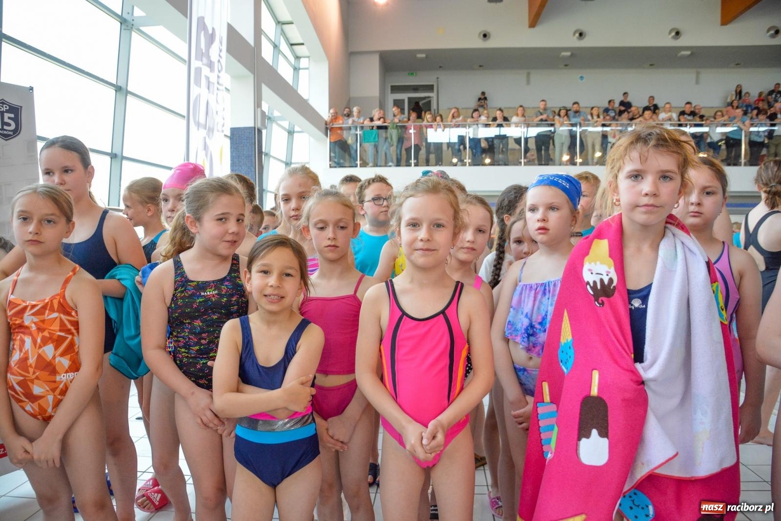 Zdjęcie w galerii na portalu naszraciborz.pl: Zosia Paul i Mikołaj Miczek najlepsi podczas zawodów Umiem Pływać [FOTO i WIDEO] wiadomości z regionu