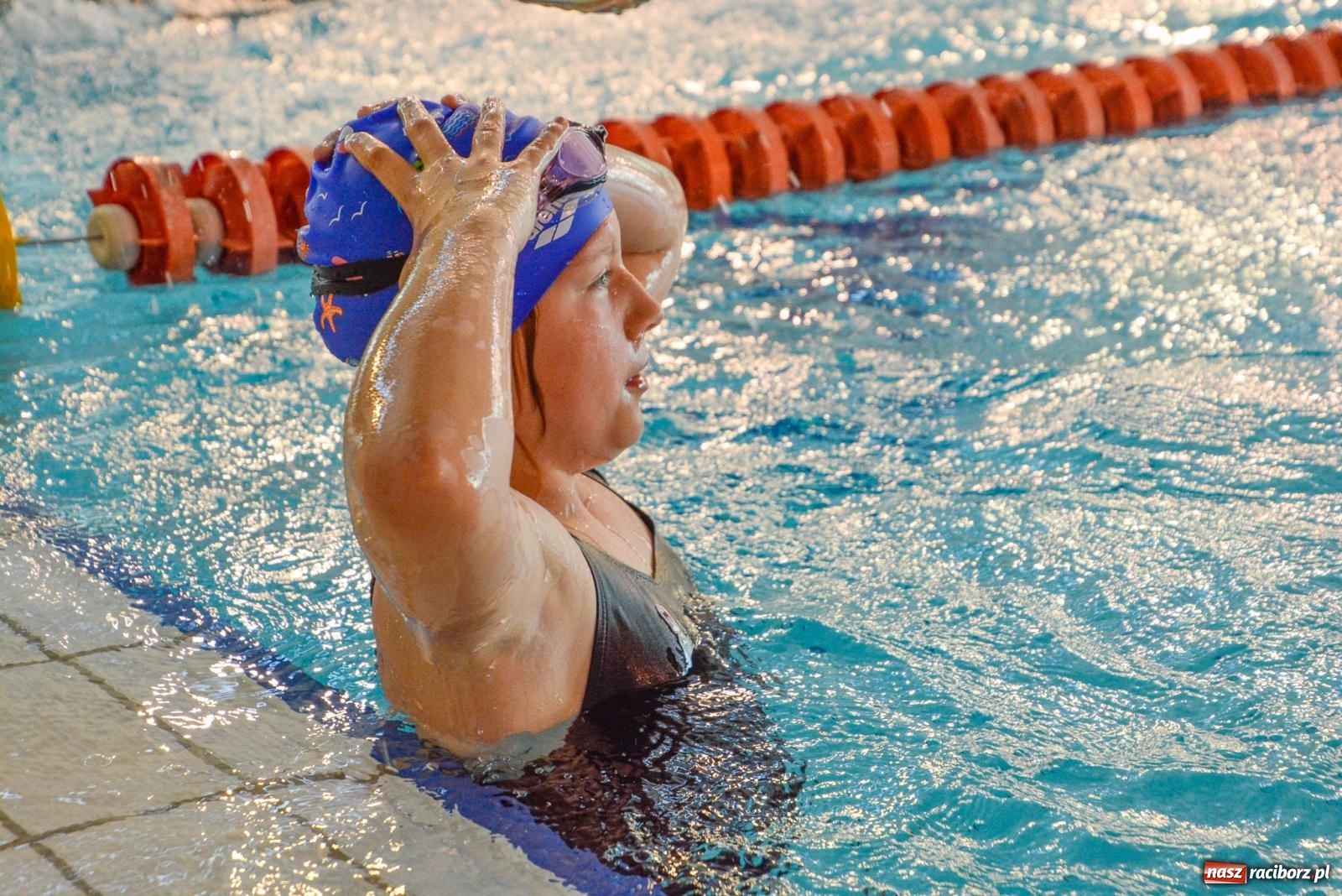 Zdjęcie w galerii na portalu naszraciborz.pl: Zosia Paul i Mikołaj Miczek najlepsi podczas zawodów Umiem Pływać [FOTO i WIDEO] wiadomości z regionu