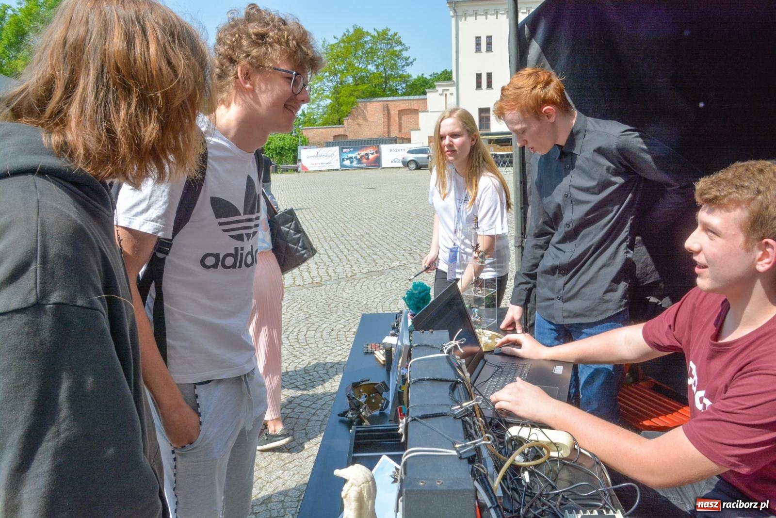 Zdjęcie w galerii na portalu naszraciborz.pl: Gaming, breaking i hip-hop. Trwa festiwal na zamku [FOTO i WIDEO] wiadomości z regionu