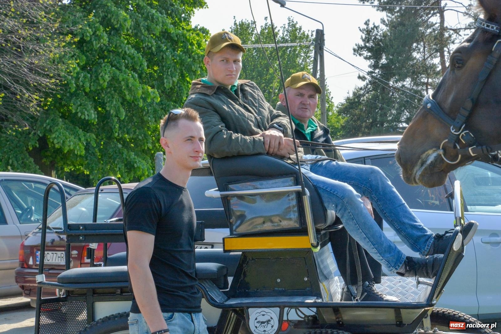Zdjęcie w galerii na portalu naszraciborz.pl: Przez pola bryczką i wierzchem. Procesja na św. Urbana w Kobyli [FOTO i WIDEO] wiadomości z regionu