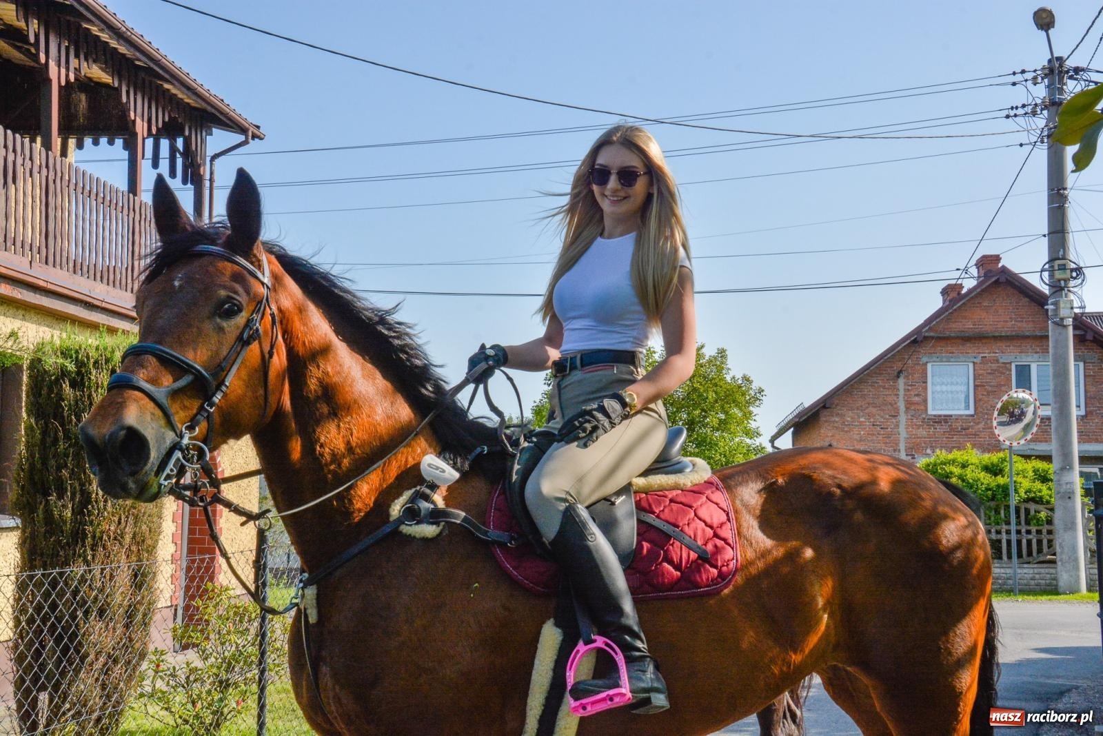 Zdjęcie w galerii na portalu naszraciborz.pl: Przez pola bryczką i wierzchem. Procesja na św. Urbana w Kobyli [FOTO i WIDEO] wiadomości z regionu