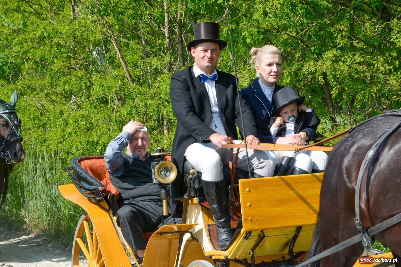 Zdjęcie w galerii na portalu naszraciborz.pl: Brzeska procesja w intencji rolników i ogrodników [FOTO i WIDEO] wiadomości z regionu