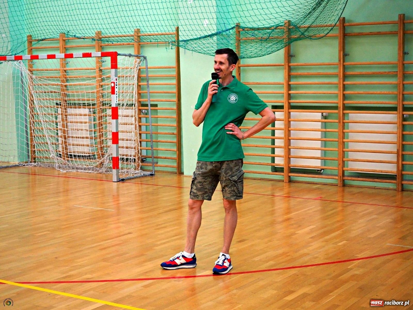 Zdjęcie w galerii na portalu naszraciborz.pl: Gramy dla mamy - młodzi siatkarze rywalizowali w arenie przy Łąkowej [FOTO i WIDEO] wiadomości z regionu