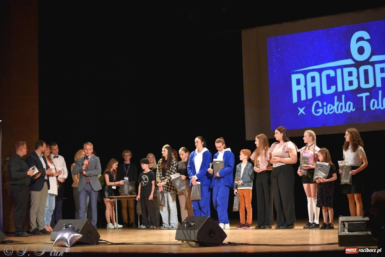 Zdjęcie w galerii na portalu naszraciborz.pl: Finał Raciborskiej Giełdy Talentów [FOTO i WIDEO] wiadomości z regionu