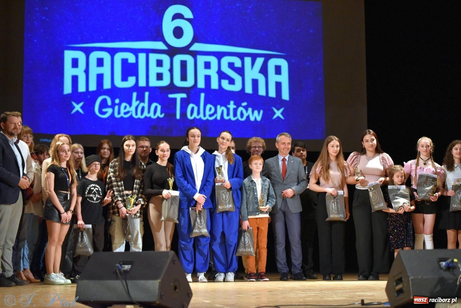 Zdjęcie w galerii na portalu naszraciborz.pl: Finał Raciborskiej Giełdy Talentów [FOTO i WIDEO] wiadomości z regionu