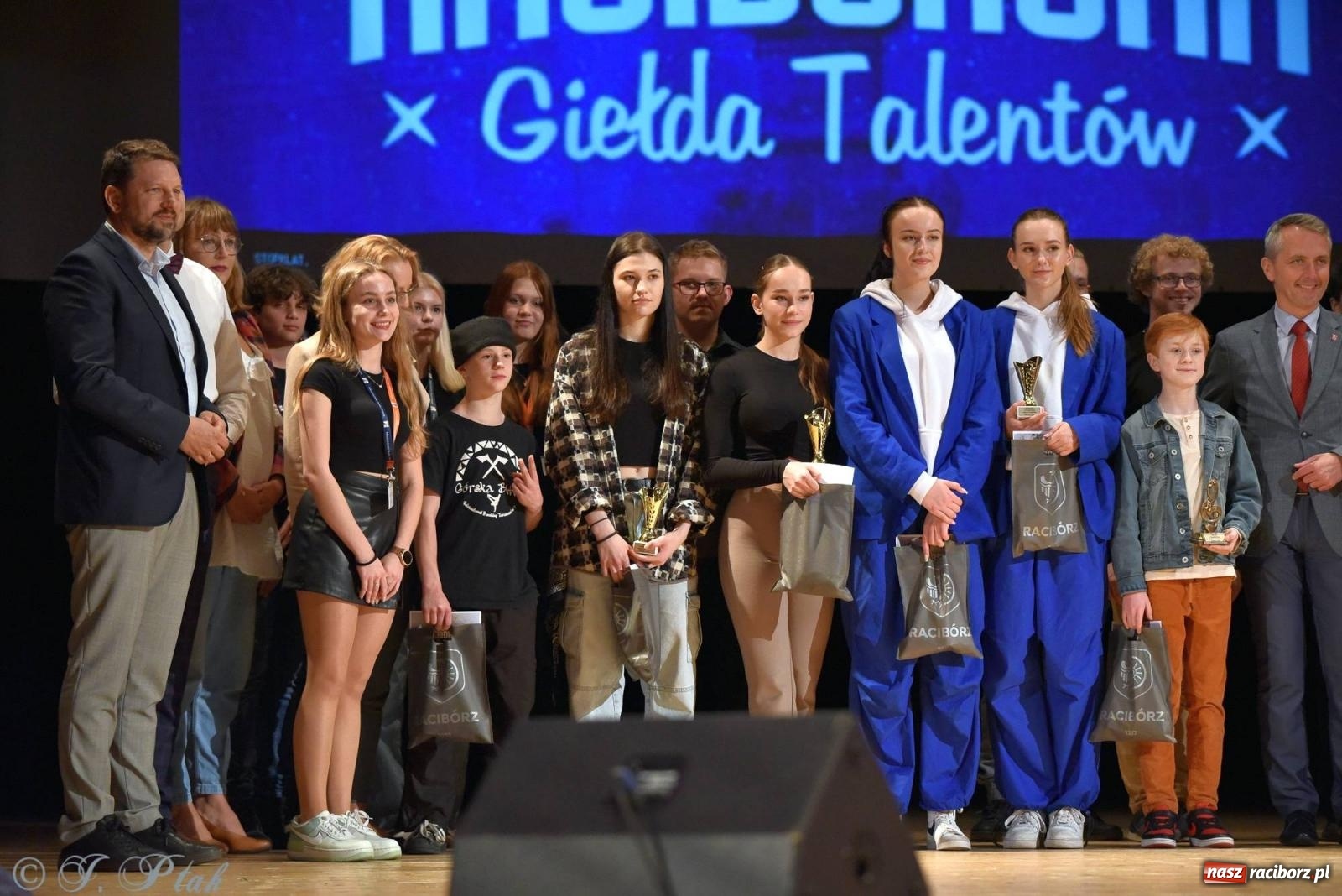 Zdjęcie w galerii na portalu naszraciborz.pl: Finał Raciborskiej Giełdy Talentów [FOTO i WIDEO] wiadomości z regionu