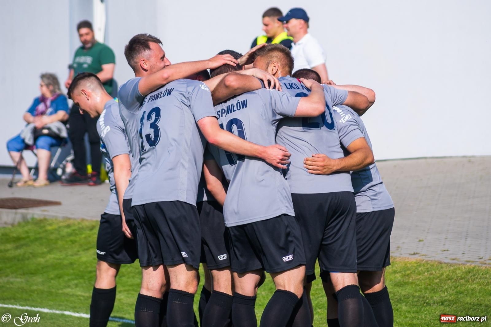 Zdjęcie w galerii na portalu naszraciborz.pl: Osiem goli w Chałupkach. Pawłów z kompletem punktów [FOTO] wiadomości z regionu