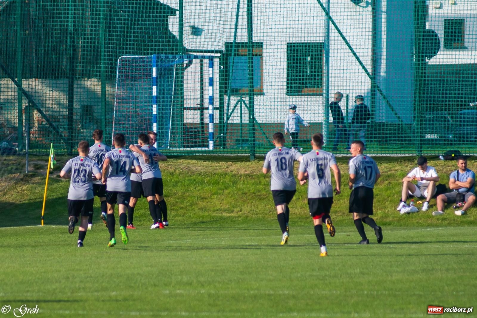 Zdjęcie w galerii na portalu naszraciborz.pl: Osiem goli w Chałupkach. Pawłów z kompletem punktów [FOTO] wiadomości z regionu