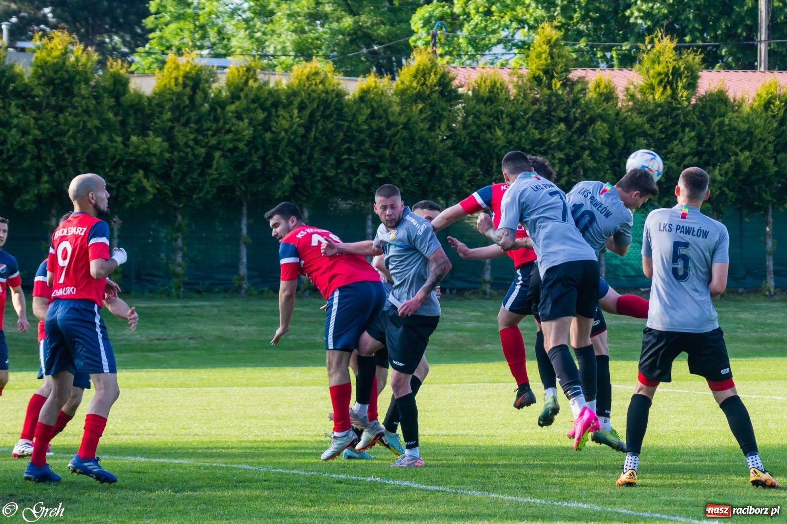 Zdjęcie w galerii na portalu naszraciborz.pl: Osiem goli w Chałupkach. Pawłów z kompletem punktów [FOTO] wiadomości z regionu