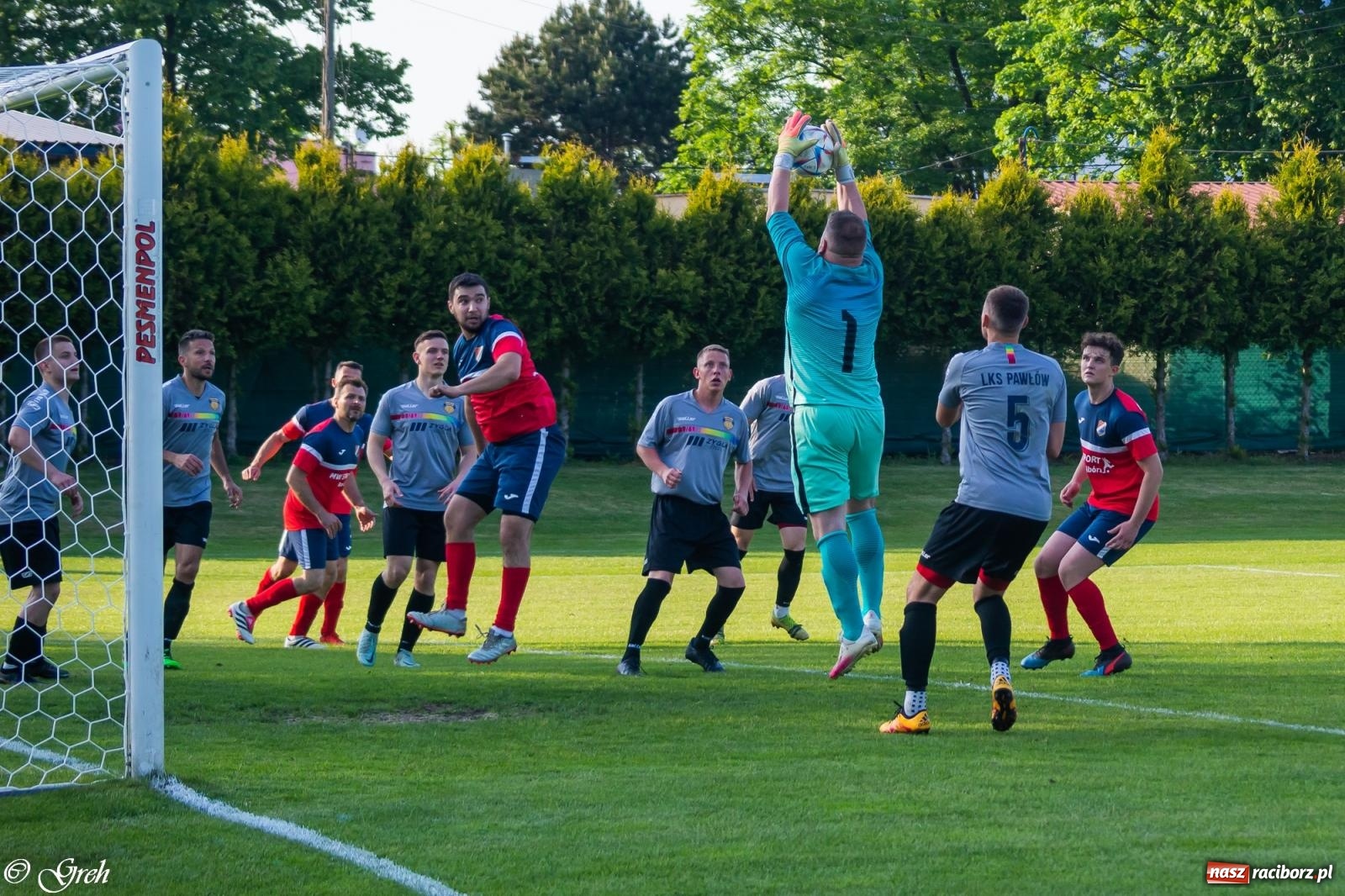 Zdjęcie w galerii na portalu naszraciborz.pl: Osiem goli w Chałupkach. Pawłów z kompletem punktów [FOTO] wiadomości z regionu