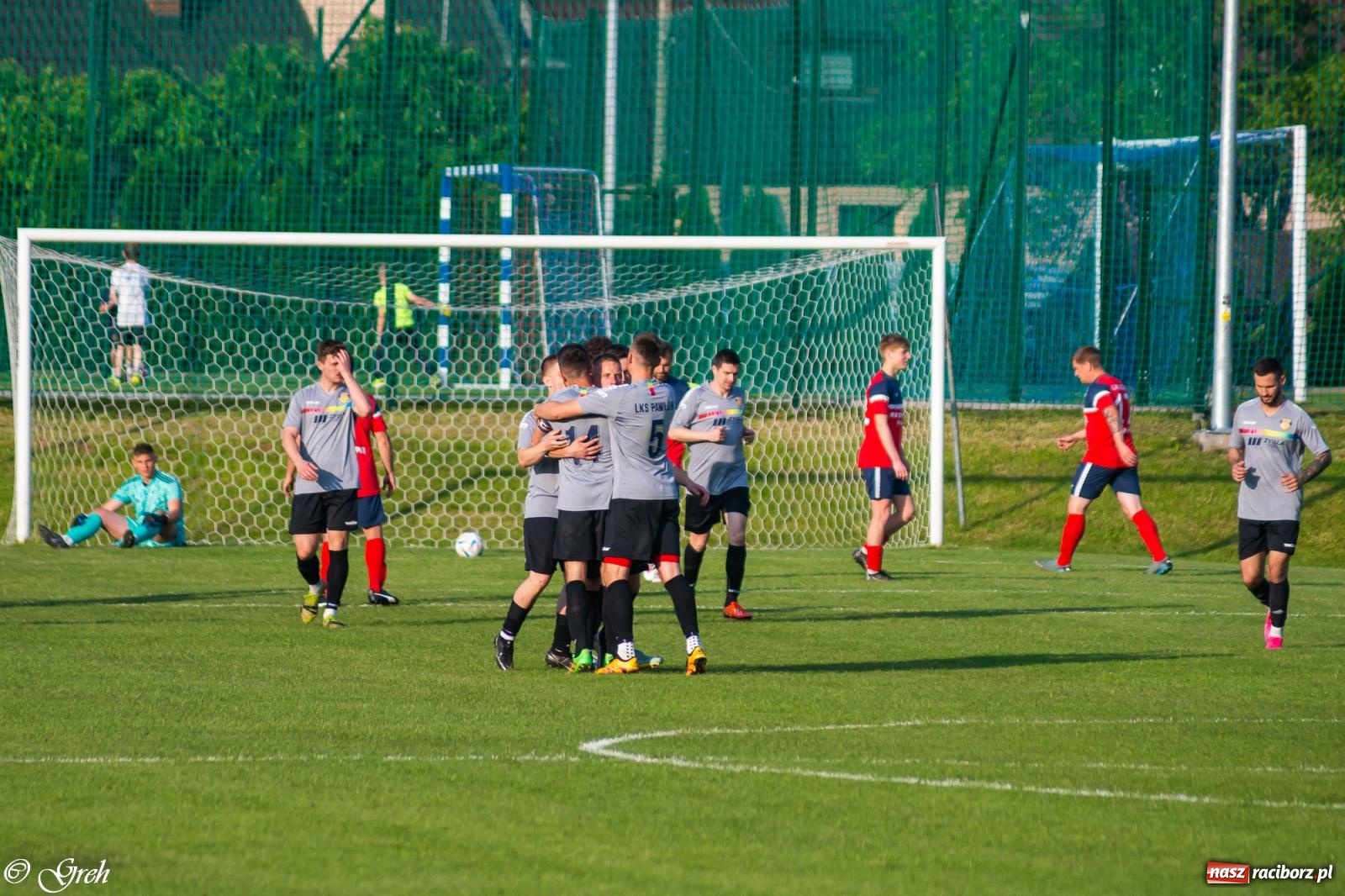 Zdjęcie w galerii na portalu naszraciborz.pl: Osiem goli w Chałupkach. Pawłów z kompletem punktów [FOTO] wiadomości z regionu