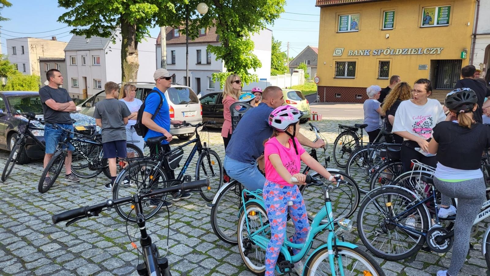 Zdjęcie w galerii na portalu naszraciborz.pl: Rower i błękit – rajd po gminie Krzanowice wiadomości z regionu