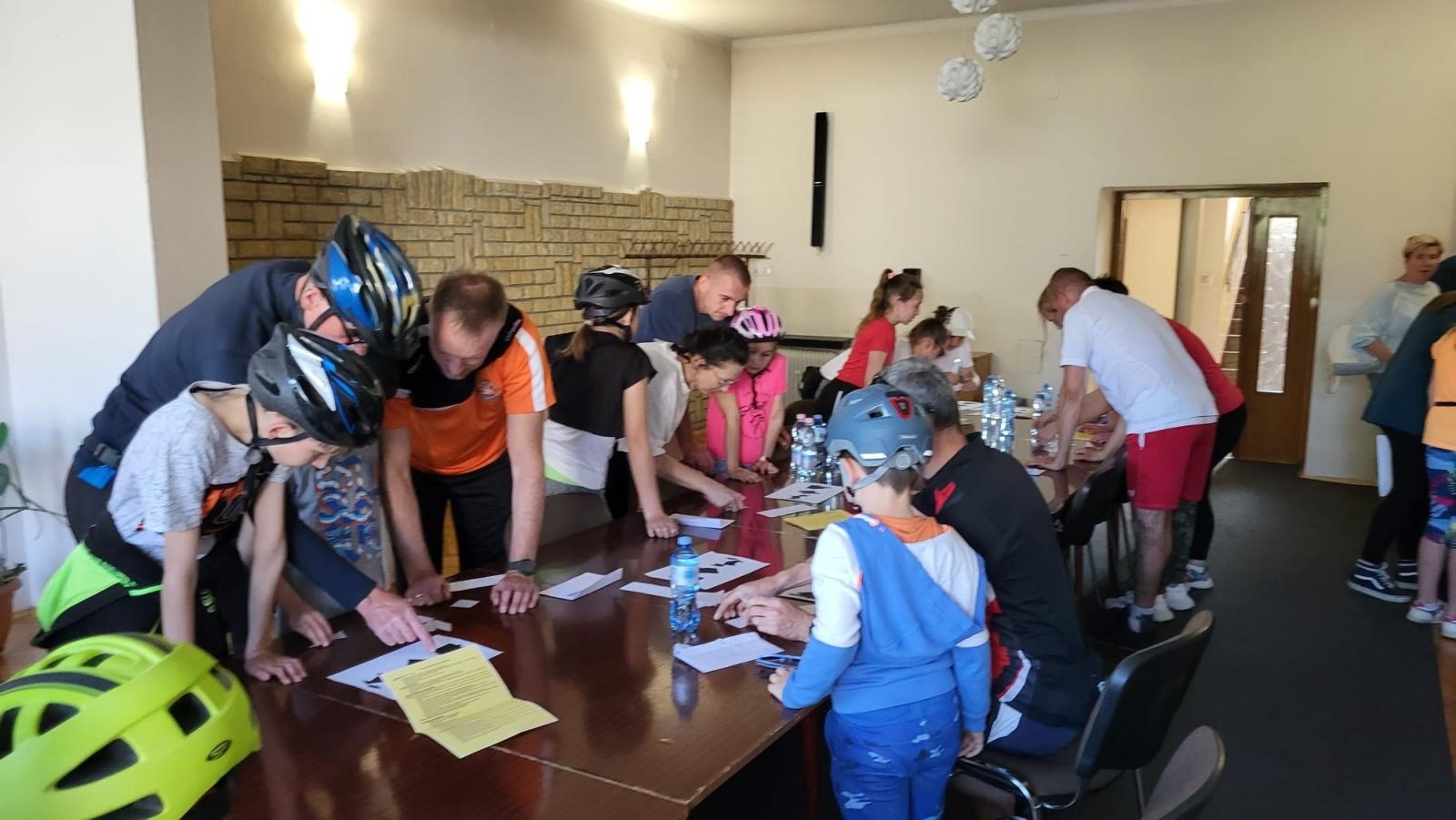 Zdjęcie w galerii na portalu naszraciborz.pl: Rower i błękit – rajd po gminie Krzanowice wiadomości z regionu