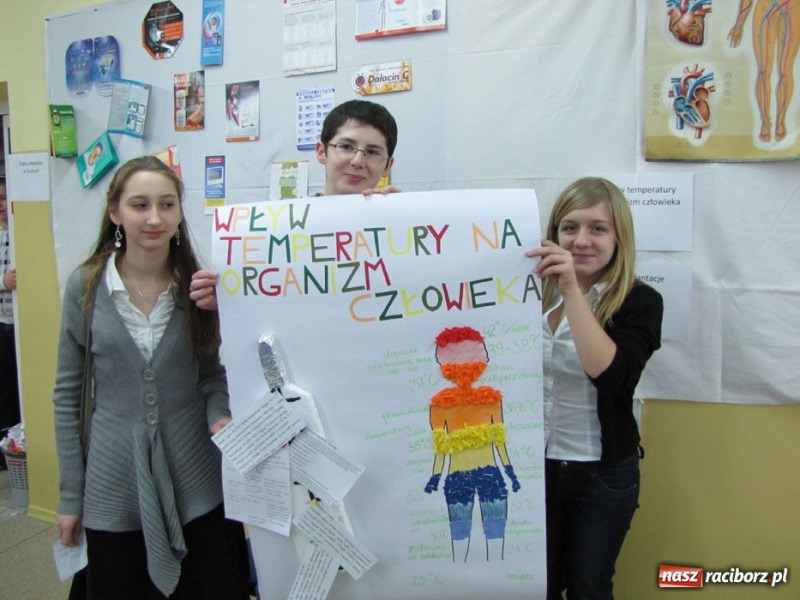 Zdjęcie w galerii na portalu naszraciborz.pl: Festiwal nauki w Nędzy wiadomości z regionu