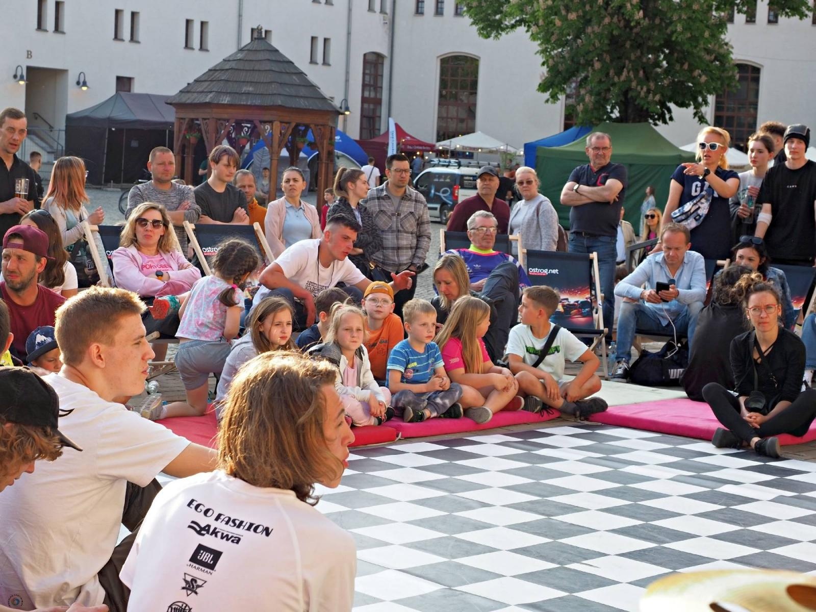 Zdjęcie w galerii na portalu naszraciborz.pl: Sobotni hip-hop na piastowskim zamku wiadomości z regionu