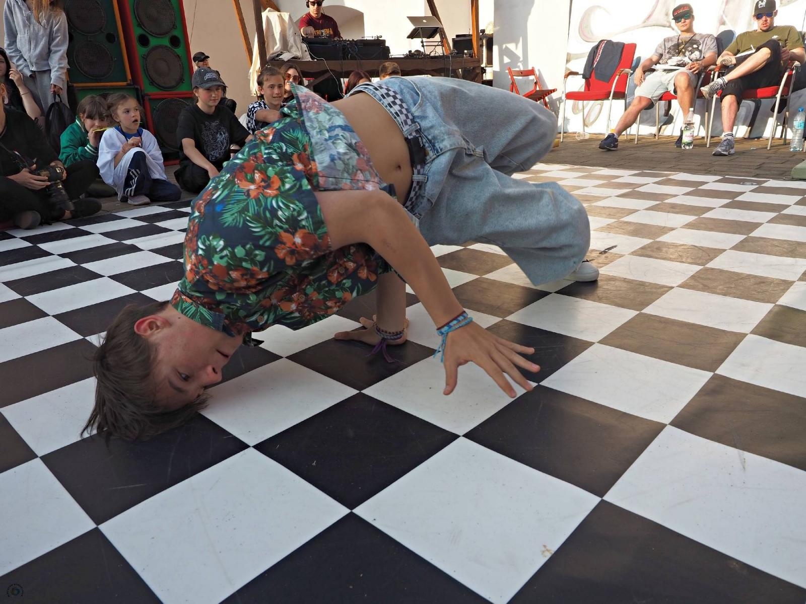 Zdjęcie w galerii na portalu naszraciborz.pl: Sobotni hip-hop na piastowskim zamku wiadomości z regionu