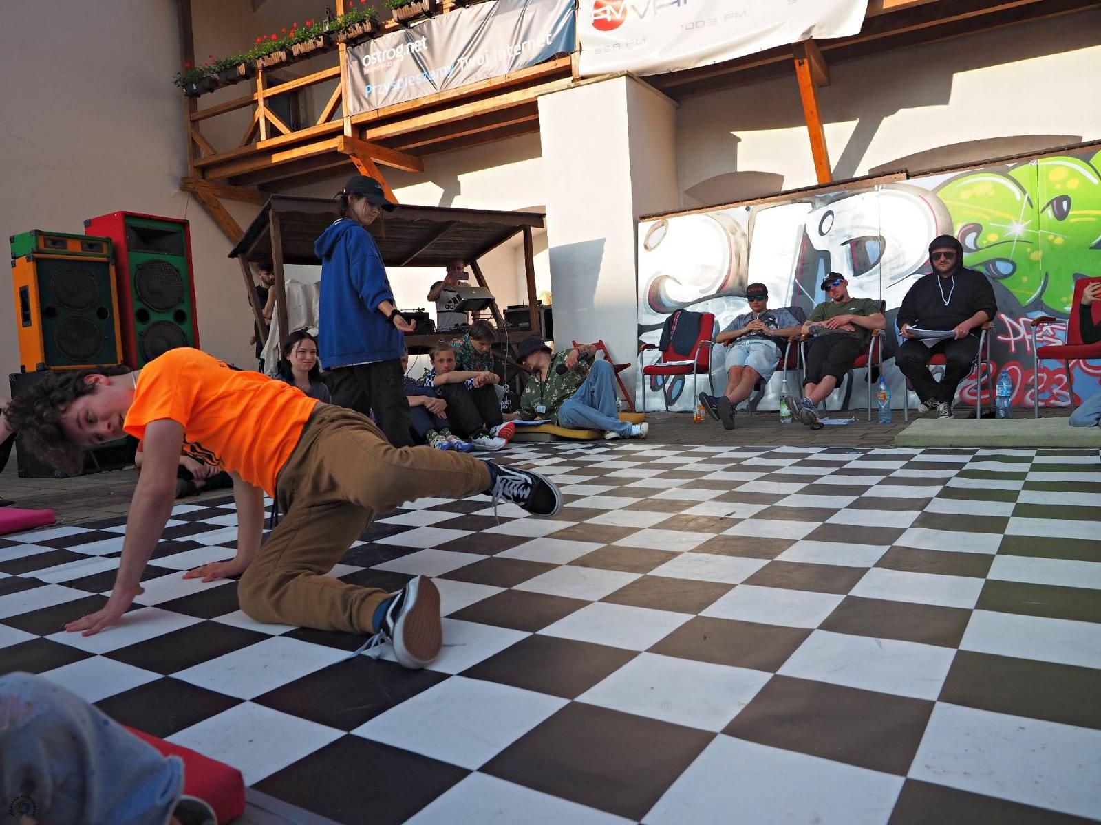 Zdjęcie w galerii na portalu naszraciborz.pl: Sobotni hip-hop na piastowskim zamku wiadomości z regionu