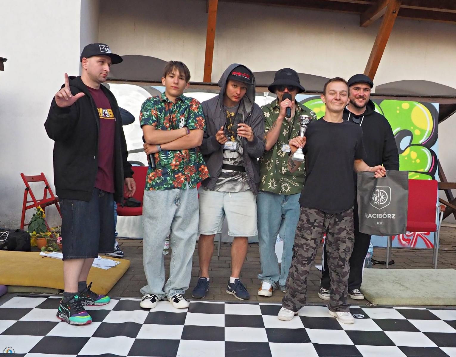 Zdjęcie w galerii na portalu naszraciborz.pl: Sobotni hip-hop na piastowskim zamku wiadomości z regionu