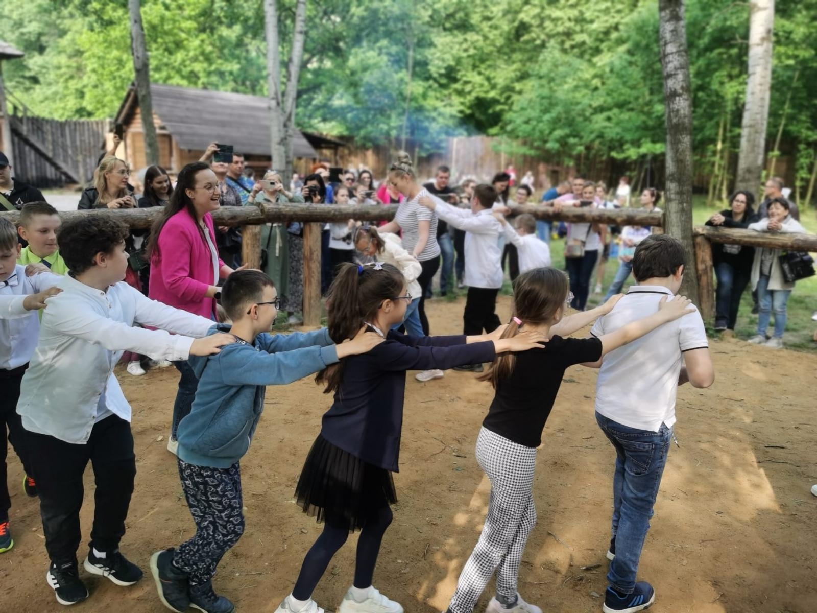 Zdjęcie w galerii na portalu naszraciborz.pl: Festyn Rodzinny z walkami wiadomości z regionu