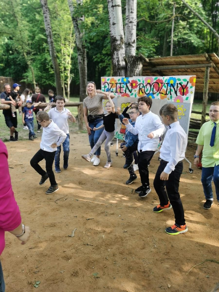 Zdjęcie w galerii na portalu naszraciborz.pl: Festyn Rodzinny z walkami wiadomości z regionu