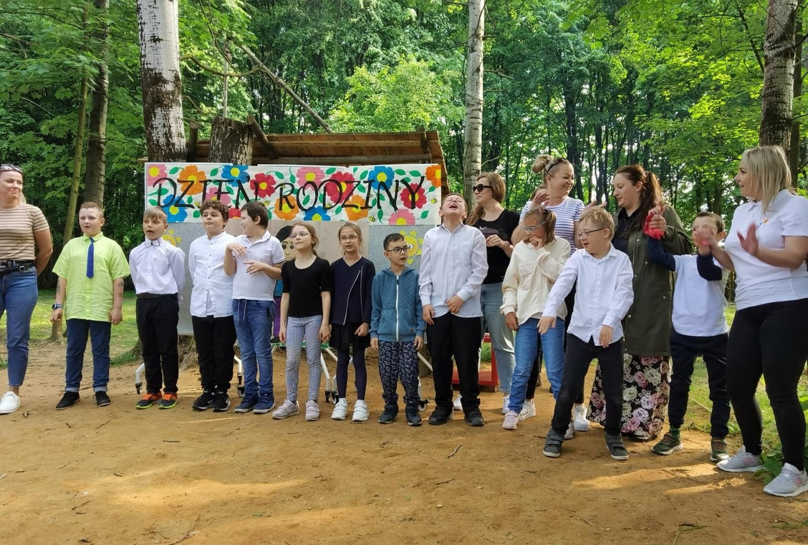 Zdjęcie w galerii na portalu naszraciborz.pl: Festyn Rodzinny z walkami wiadomości z regionu