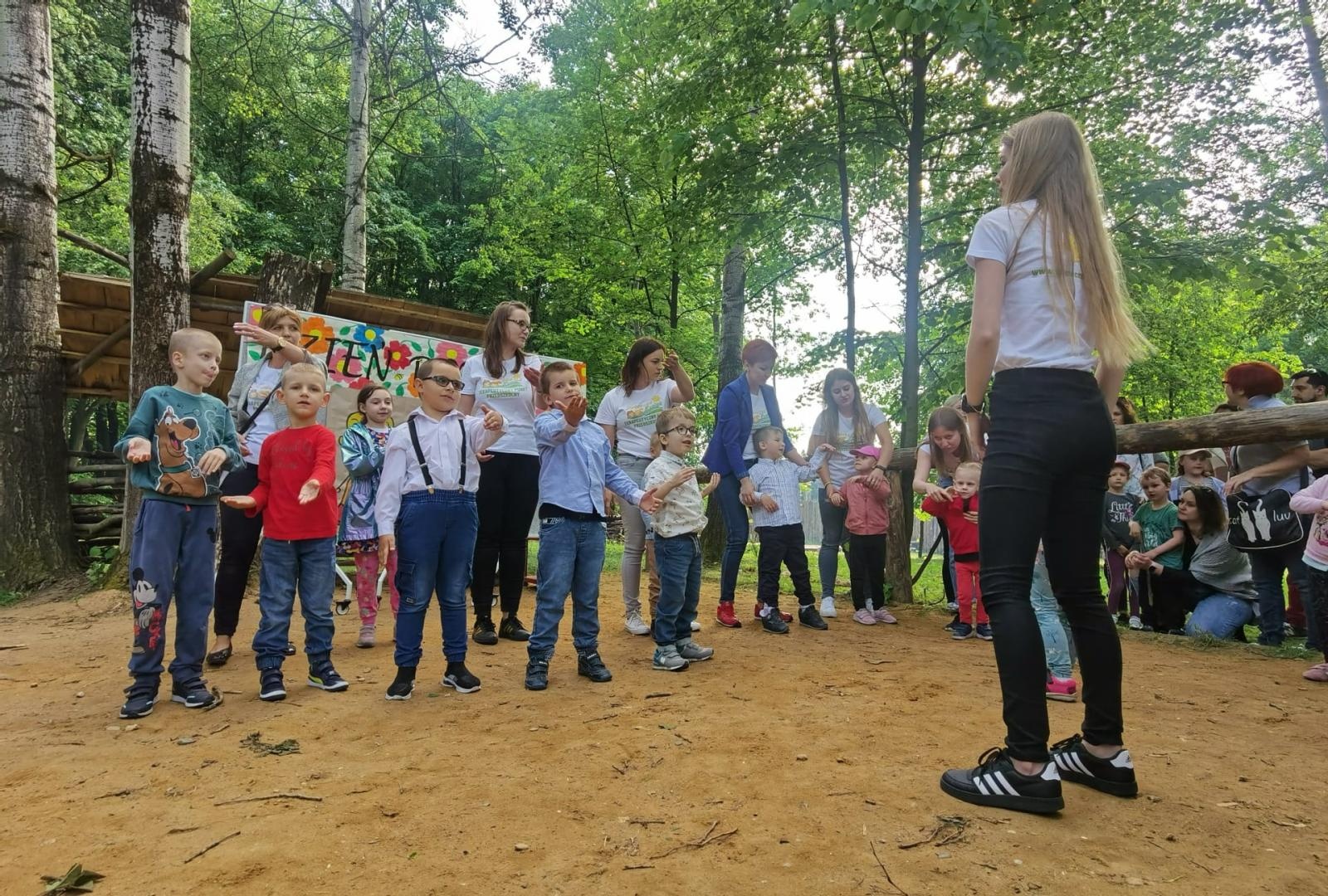 Zdjęcie w galerii na portalu naszraciborz.pl: Festyn Rodzinny z walkami wiadomości z regionu