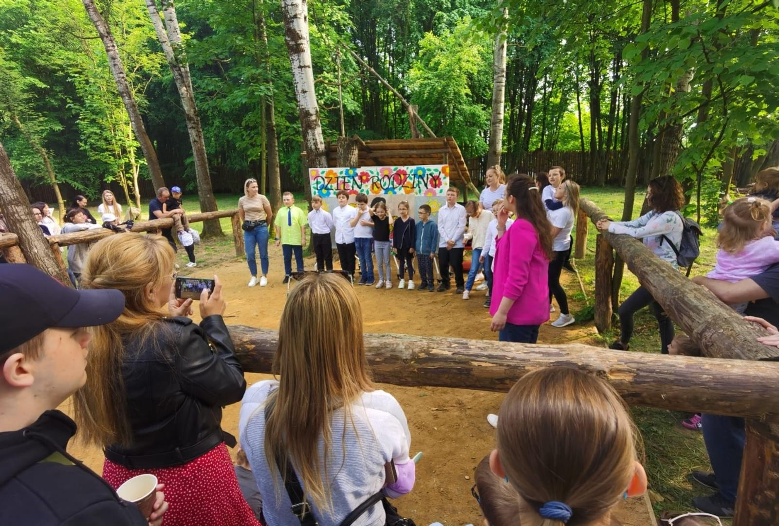 Zdjęcie w galerii na portalu naszraciborz.pl: Festyn Rodzinny z walkami wiadomości z regionu