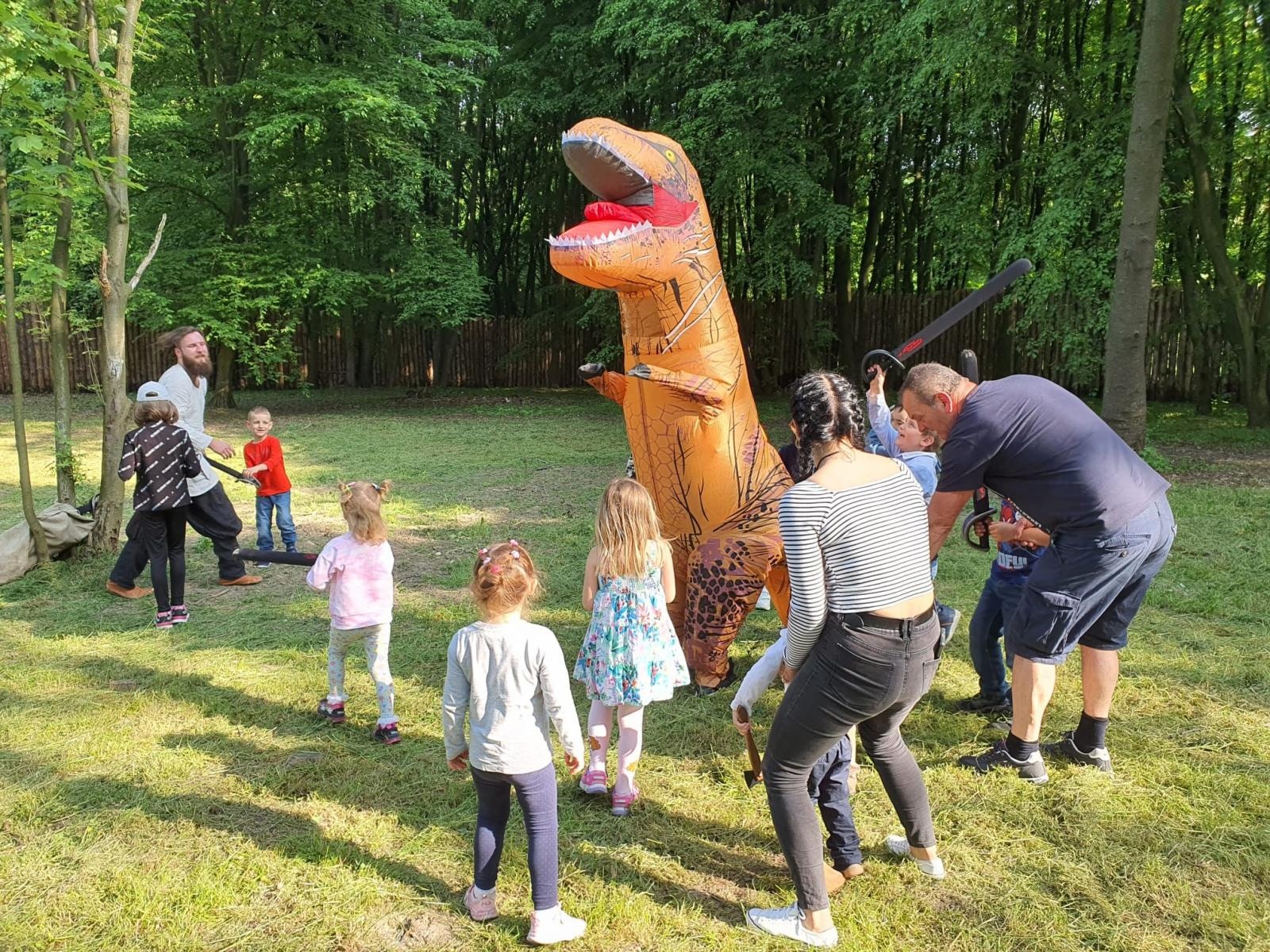 Zdjęcie w galerii na portalu naszraciborz.pl: Festyn Rodzinny z walkami wiadomości z regionu
