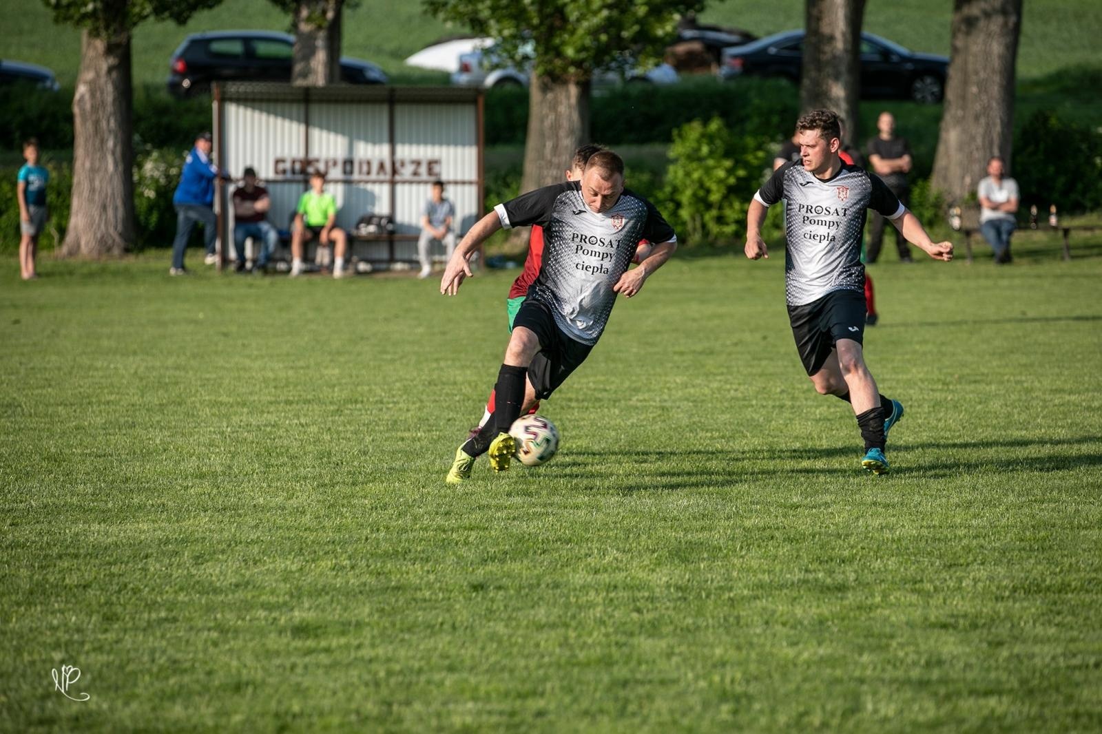 Zdjęcie w galerii na portalu naszraciborz.pl: Bojanów uległ Naprzodowi z Zawady wiadomości z regionu