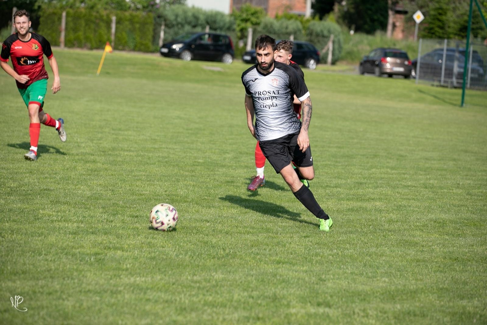 Zdjęcie w galerii na portalu naszraciborz.pl: Bojanów uległ Naprzodowi z Zawady wiadomości z regionu