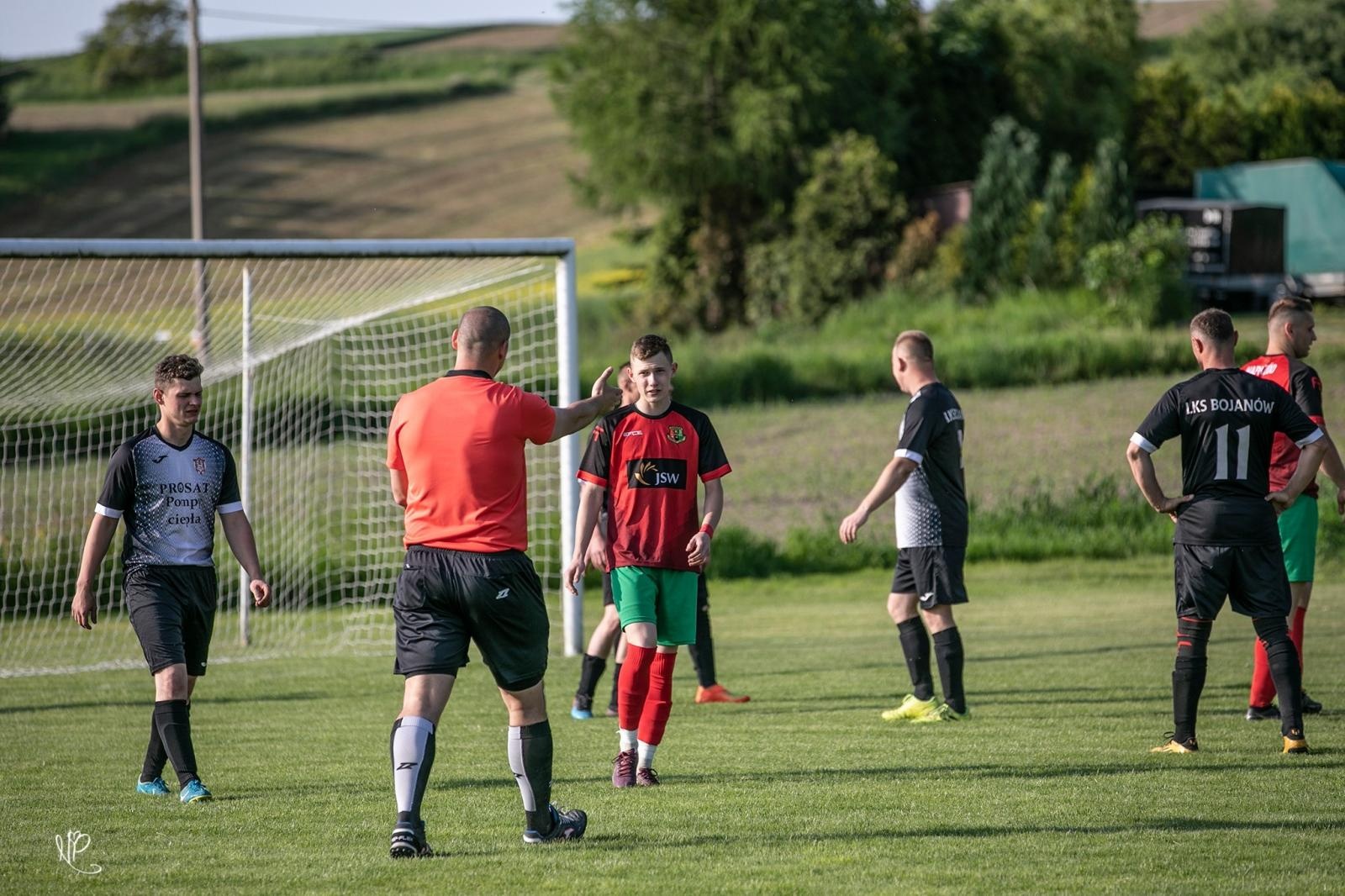Zdjęcie w galerii na portalu naszraciborz.pl: Bojanów uległ Naprzodowi z Zawady wiadomości z regionu