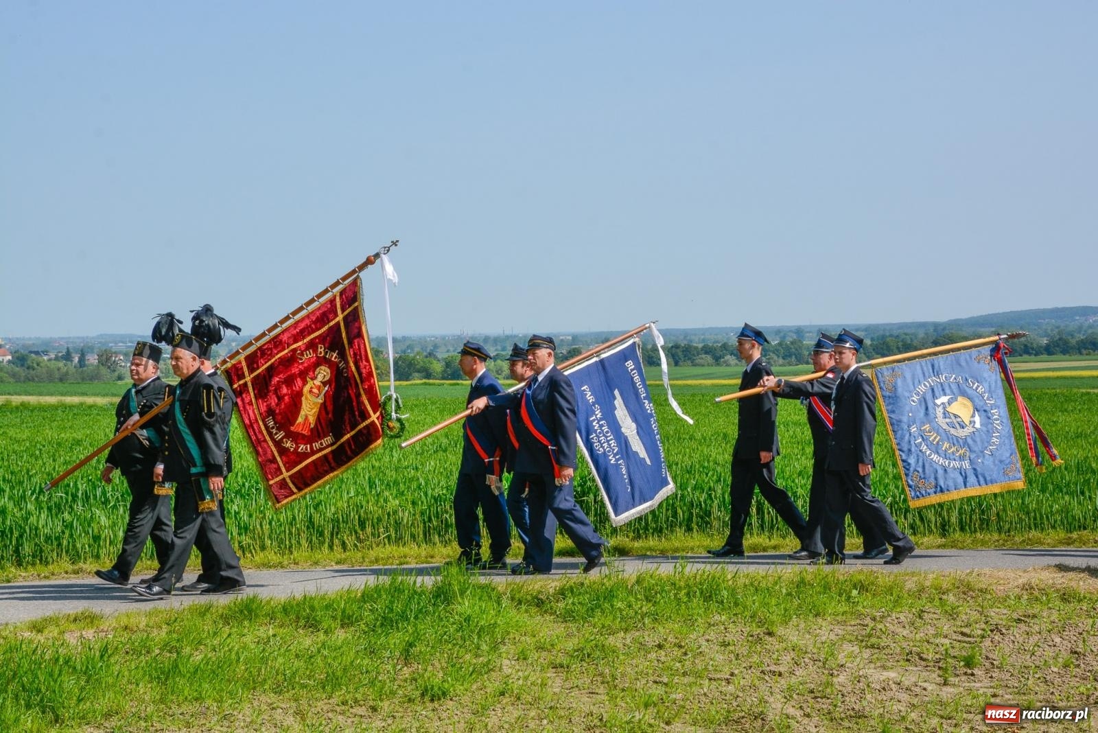 Zdjęcie w galerii na portalu naszraciborz.pl: Polsko-czeskie pielgrzymowanie na tworkowski Urbanek [FOTO i WIDEO] wiadomości z regionu