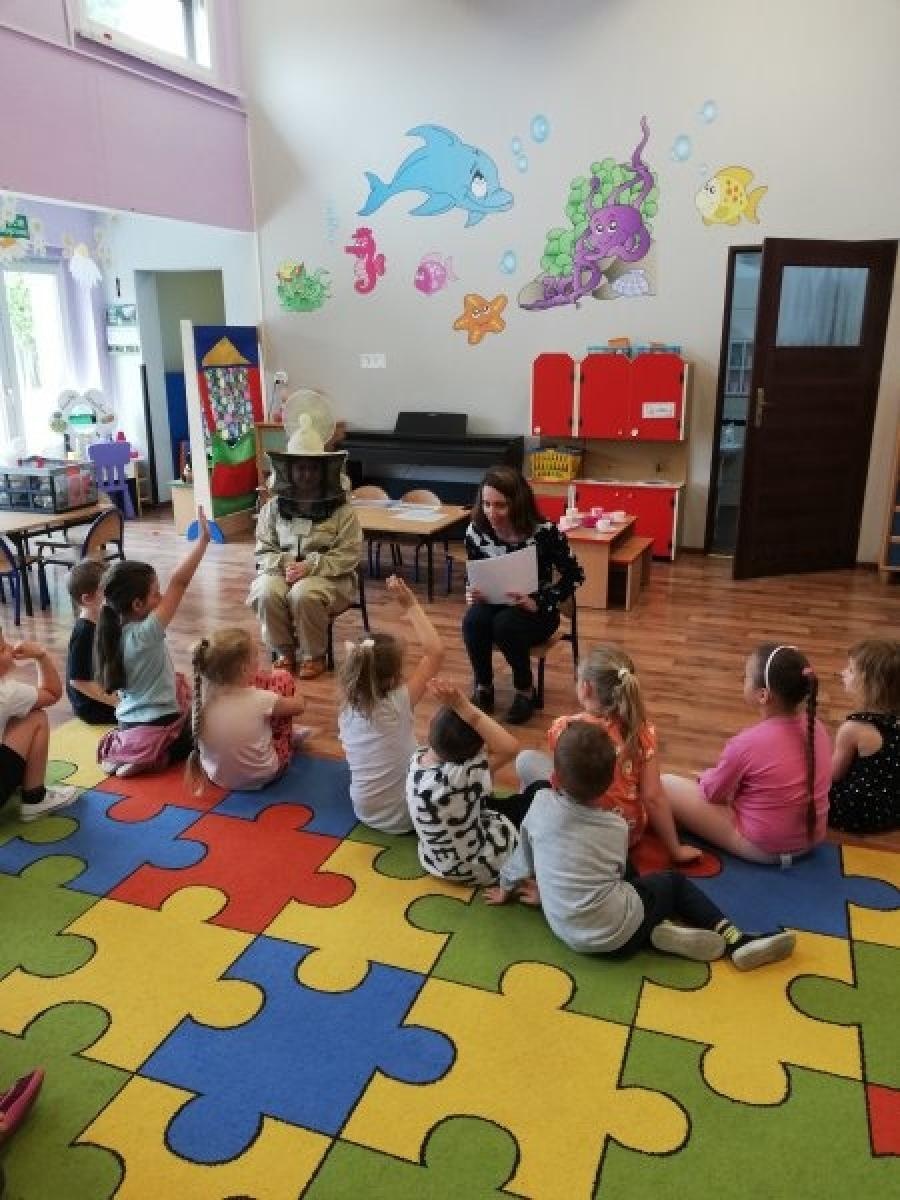 Zdjęcie w galerii na portalu naszraciborz.pl: Raciborskie przedszkolaki angażują się w akcję pszczelarską wiadomości z regionu