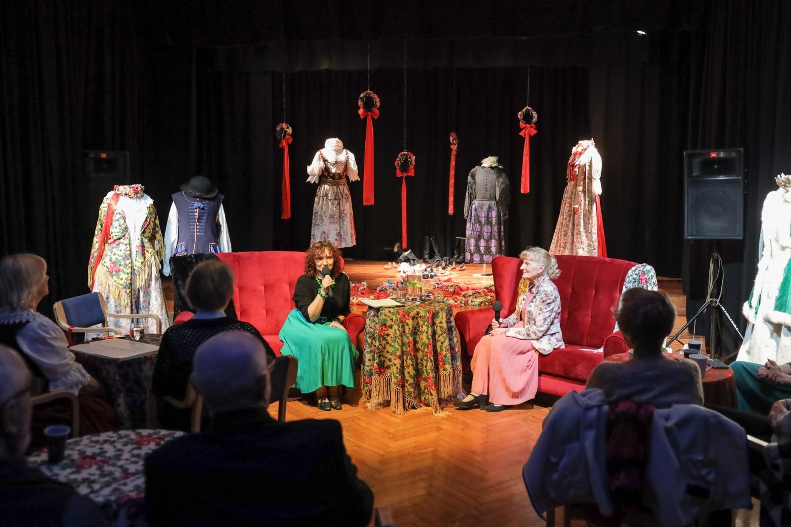 Zdjęcie w galerii na portalu naszraciborz.pl: Z ziemi lwowskiej do śląskiej – relacja ze spotkania z Aleksandrą Orłowską wiadomości z regionu