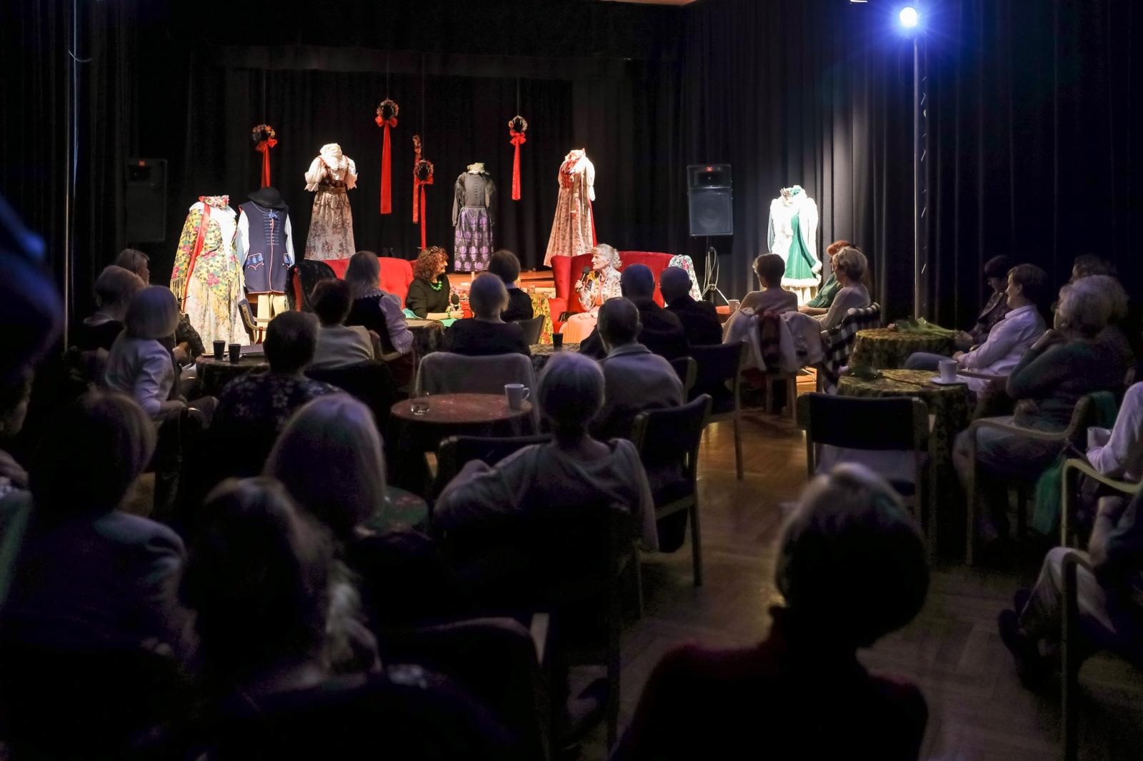 Zdjęcie w galerii na portalu naszraciborz.pl: Z ziemi lwowskiej do śląskiej – relacja ze spotkania z Aleksandrą Orłowską wiadomości z regionu