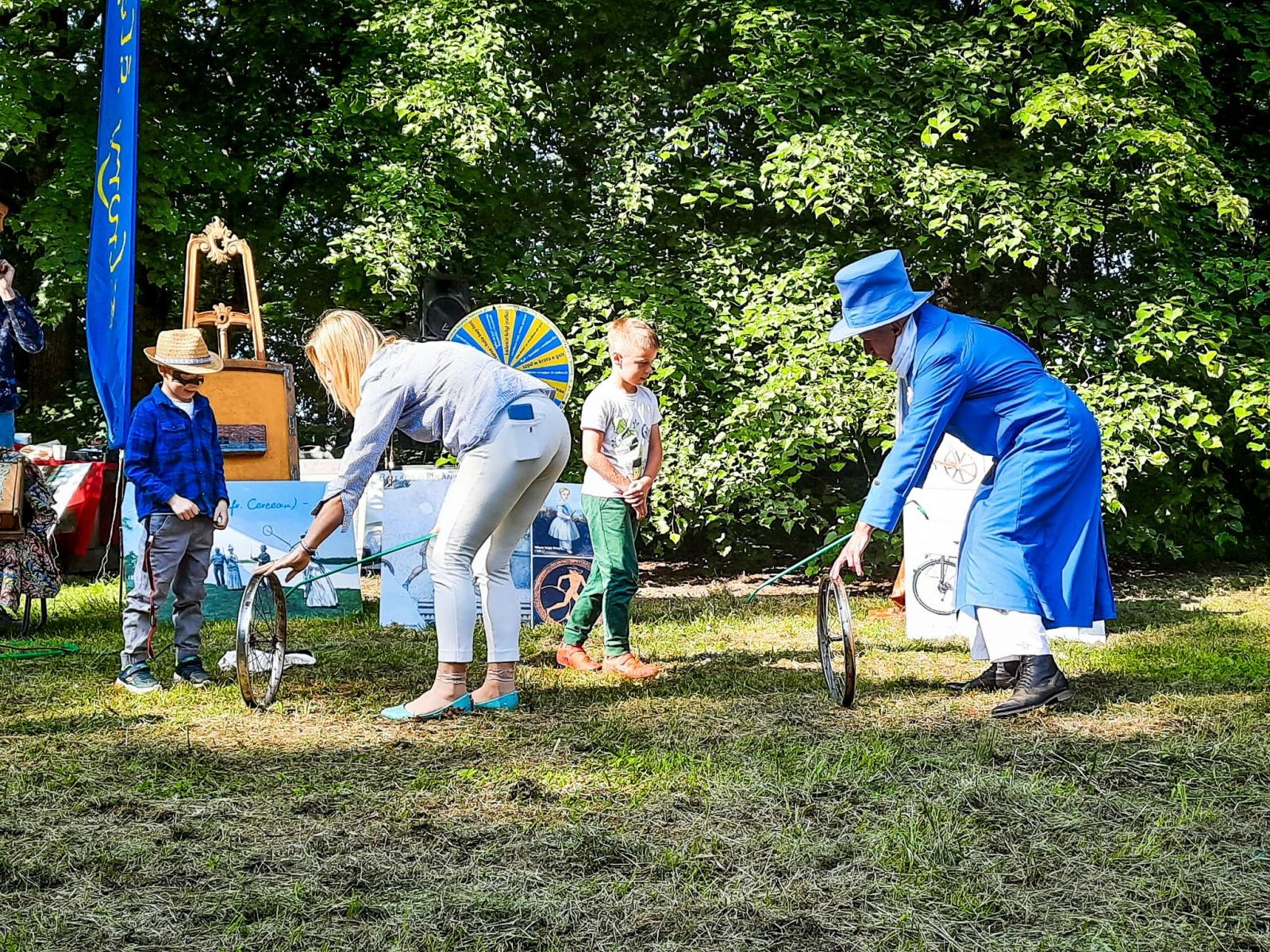 Zdjęcie w galerii na portalu naszraciborz.pl: Rodzinne popołudnie wśród zieleni - relacja wideo z Arboretum wiadomości z regionu