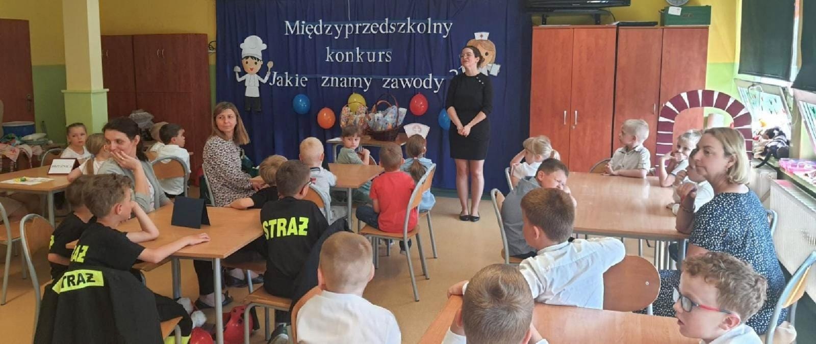 Zdjęcie w galerii na portalu naszraciborz.pl: Jakie znamy zawody? Konkurs w szonowickim przedszkolu wiadomości z regionu