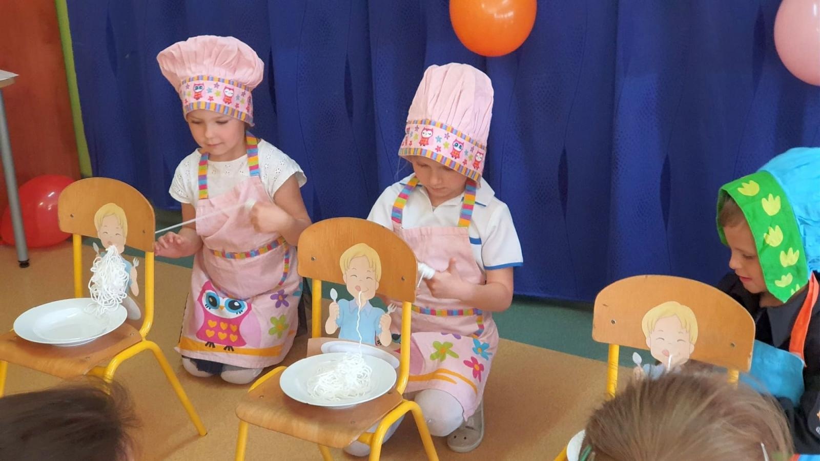 Zdjęcie w galerii na portalu naszraciborz.pl: Jakie znamy zawody? Konkurs w szonowickim przedszkolu wiadomości z regionu