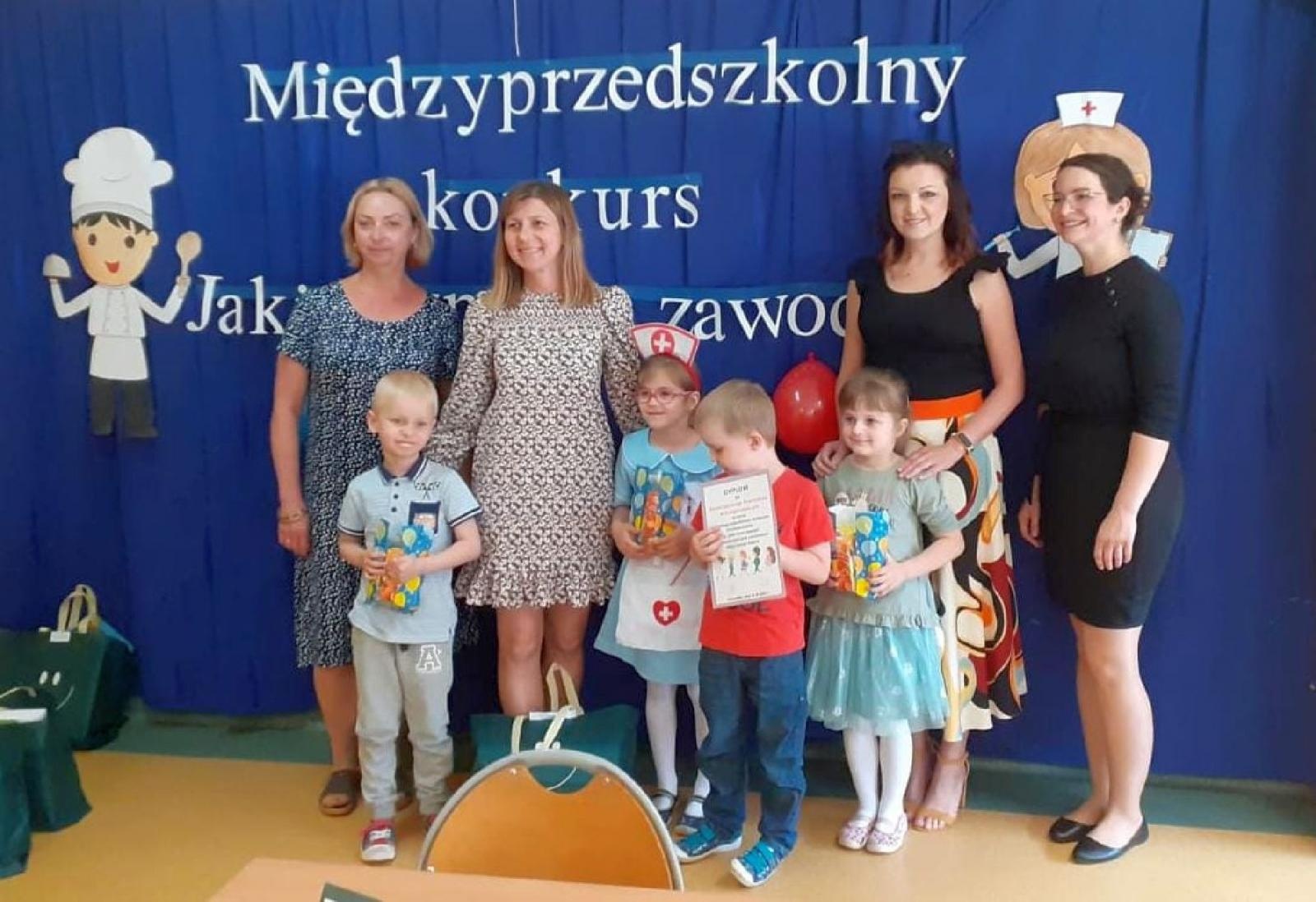 Zdjęcie w galerii na portalu naszraciborz.pl: Jakie znamy zawody? Konkurs w szonowickim przedszkolu wiadomości z regionu