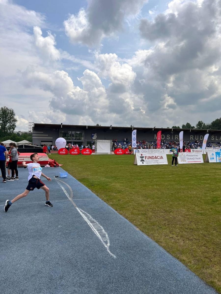 Zdjęcie w galerii na portalu naszraciborz.pl: Lekkoatletyczne nadzieje olimpijskie. Raciborzanie startowali w Rudzie Śląskiej wiadomości z regionu