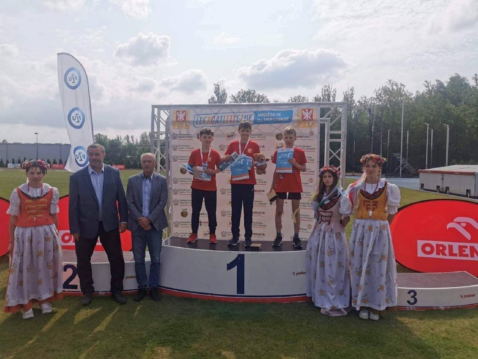 Zdjęcie w galerii na portalu naszraciborz.pl: Lekkoatletyczne nadzieje olimpijskie. Raciborzanie startowali w Rudzie Śląskiej wiadomości z regionu