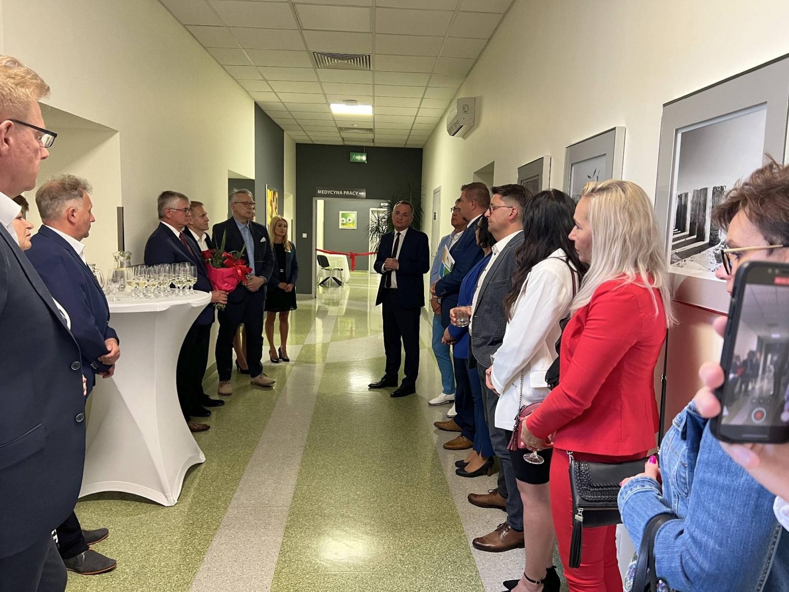 Zdjęcie w galerii na portalu naszraciborz.pl: Przecięto wstęgę w Szpitalu Bema wiadomości z regionu