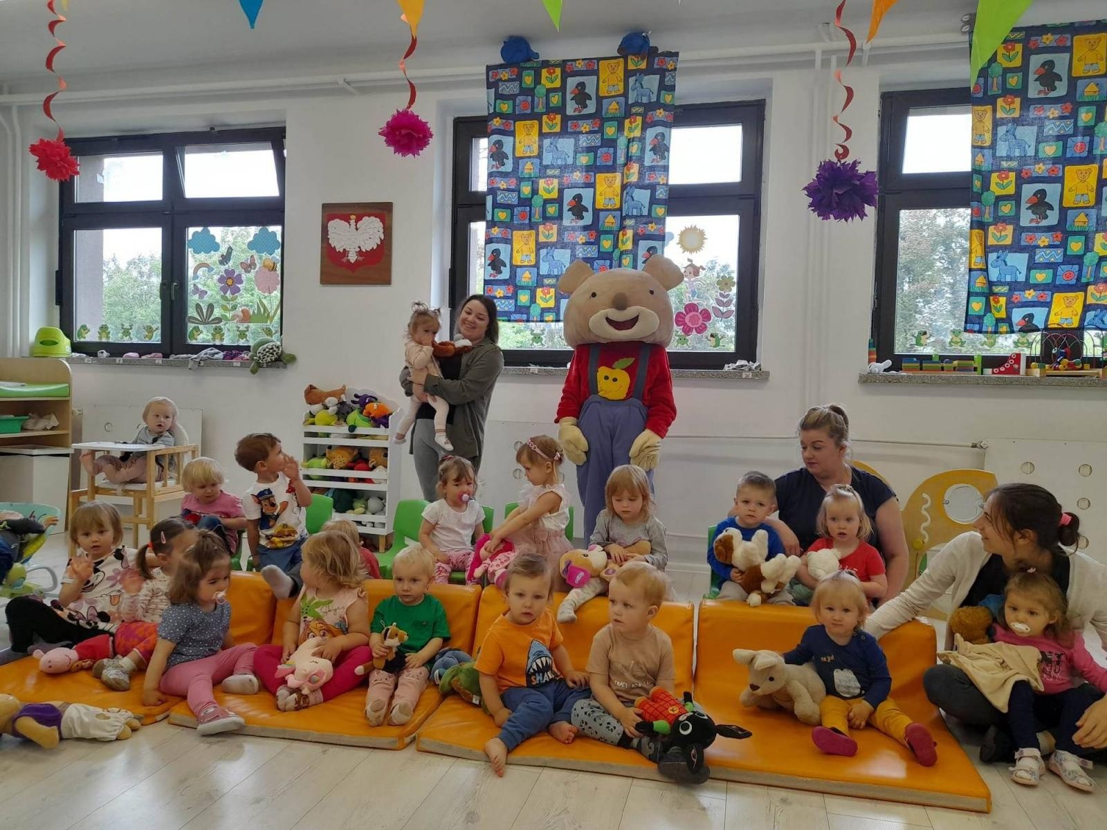 Zdjęcie w galerii na portalu naszraciborz.pl: Amnestia i rękodzieło - Tydzień Bibliotek w Rudach wiadomości z regionu