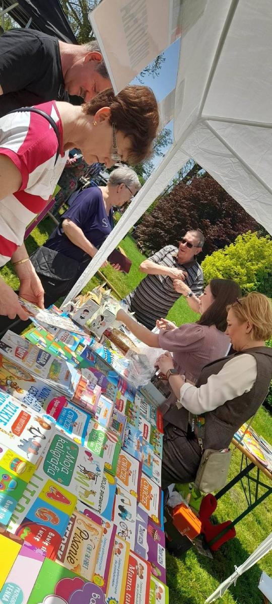 Zdjęcie w galerii na portalu naszraciborz.pl: Amnestia i rękodzieło - Tydzień Bibliotek w Rudach wiadomości z regionu
