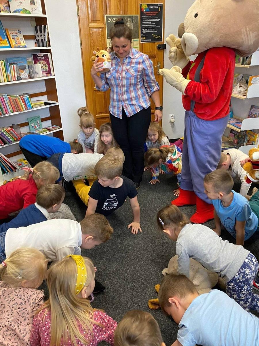 Zdjęcie w galerii na portalu naszraciborz.pl: Amnestia i rękodzieło - Tydzień Bibliotek w Rudach wiadomości z regionu