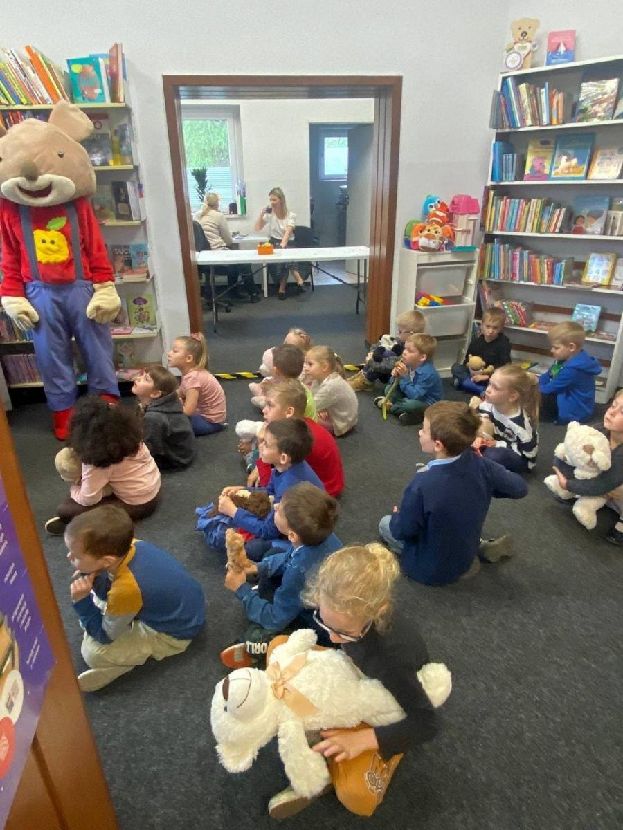 Zdjęcie w galerii na portalu naszraciborz.pl: Amnestia i rękodzieło - Tydzień Bibliotek w Rudach wiadomości z regionu