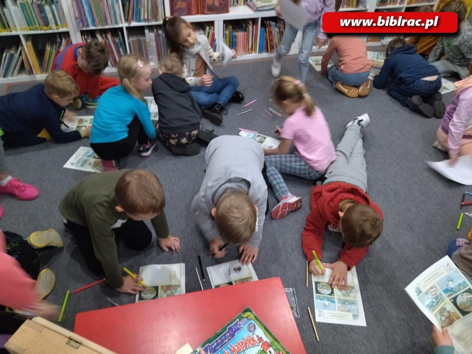 Zdjęcie w galerii na portalu naszraciborz.pl: Podchody z Koziołkiem Matołkiem w bibliotece w Markowicach wiadomości z regionu