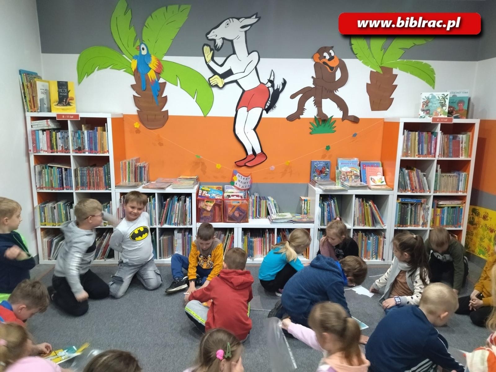 Zdjęcie w galerii na portalu naszraciborz.pl: Podchody z Koziołkiem Matołkiem w bibliotece w Markowicach wiadomości z regionu