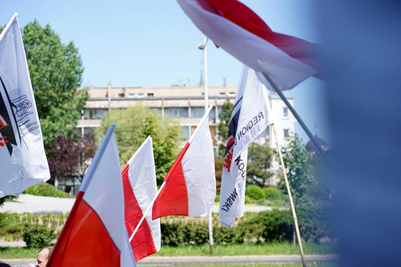 Zdjęcie w galerii na portalu naszraciborz.pl: Pracownicy Agromaxu protestowali w Częstochowie wiadomości z regionu